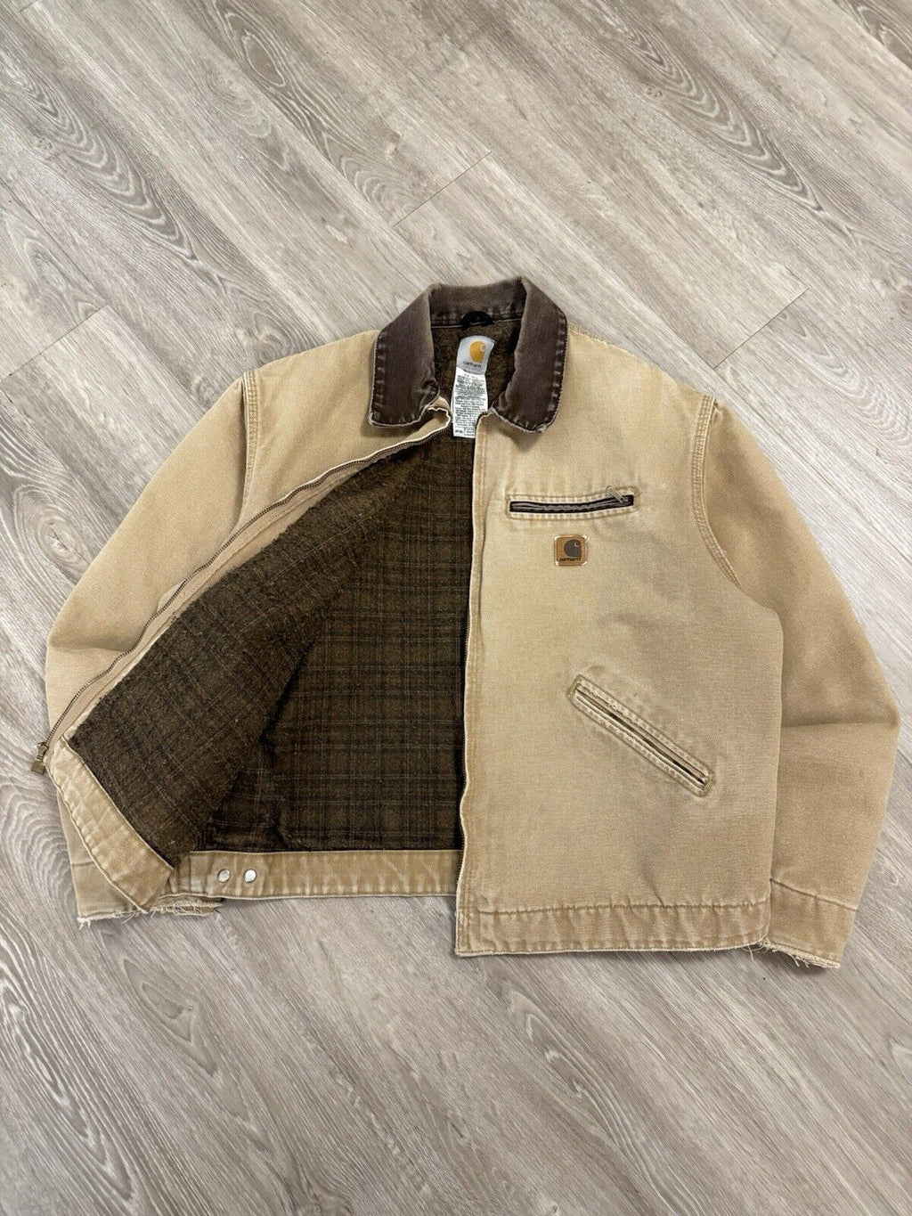 Vintage Carhartt J97 CML Detroit Jacket – Large Brown Overcoat with Classic Style!