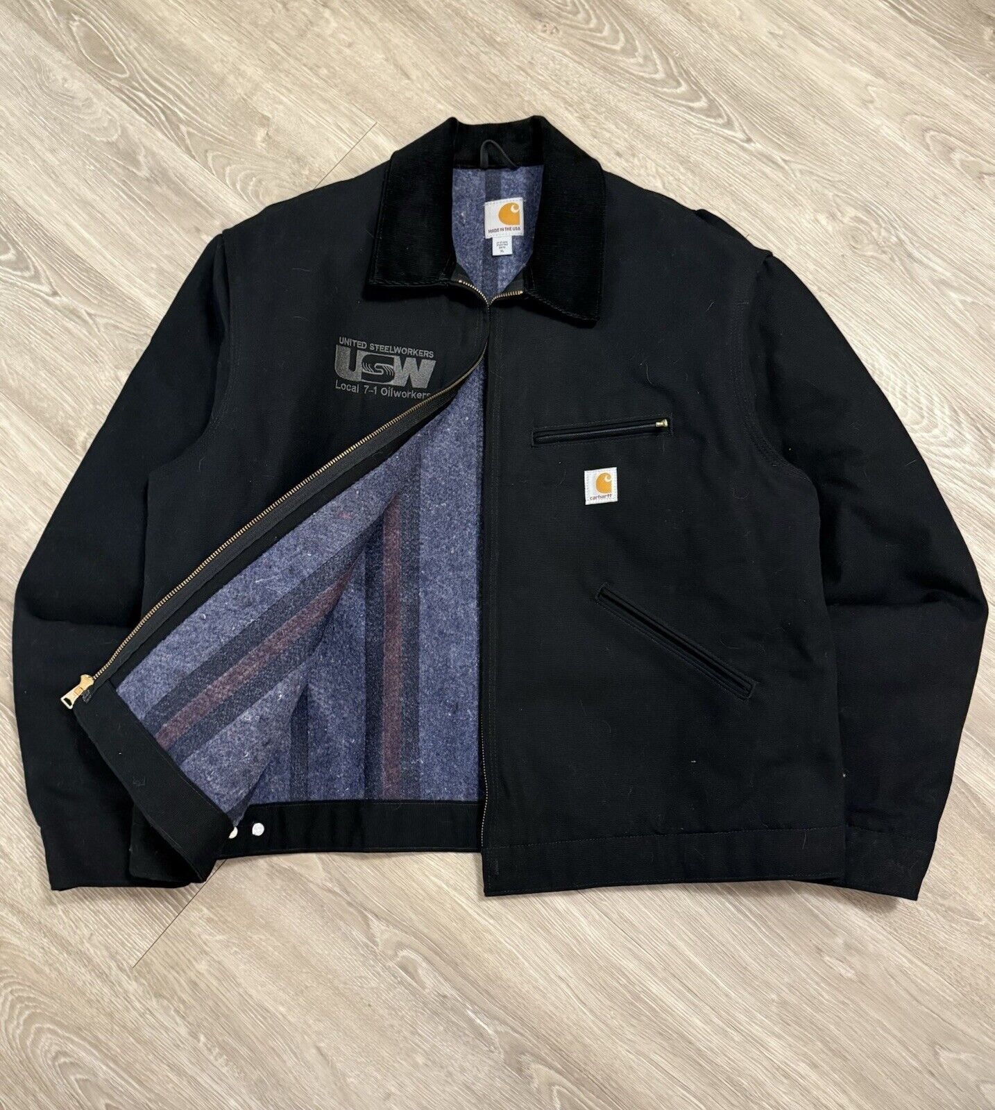 Vintage Carhartt J001 Black Duck Detroit Jacket – XL USA-Made Icon with Blanket Lining!