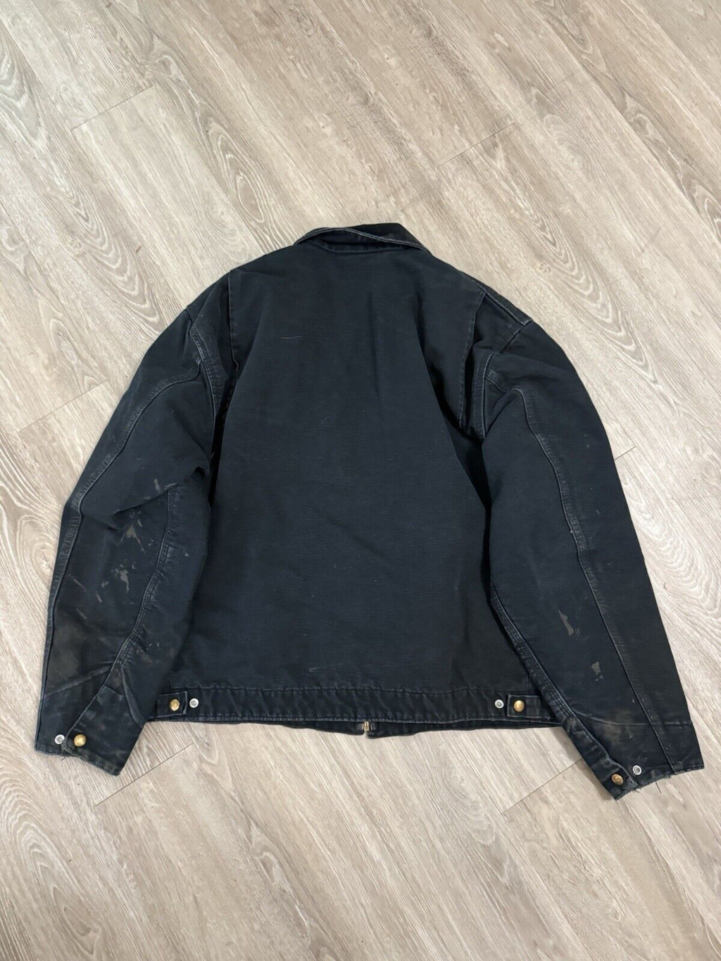 Vintage Carhartt J001 BLK Black Detroit Jacket – XL Rugged Warmth with Classic Charm!